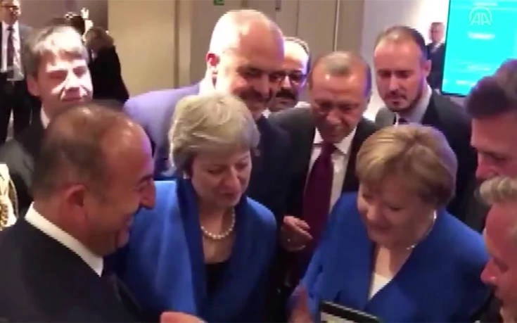 Η Μέρκελ, ο Ερντογάν, η Μέι και ο Ράμα «κολλημένοι» στην οθόνη βλέπουν τον ημιτελικό Κροατία – Αγγλία